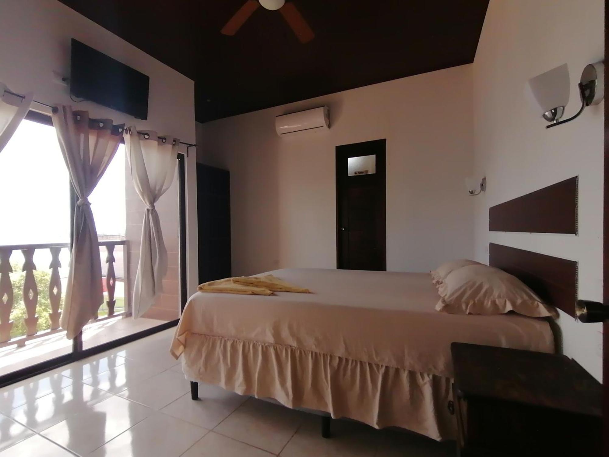 La Posada De Don Jose Flores Bilik gambar